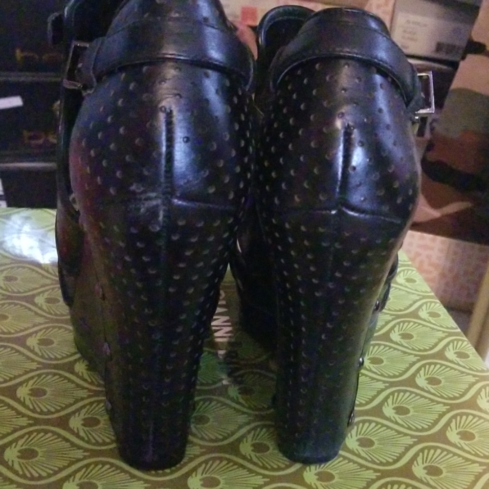 Wedges - Picture 3 of 4